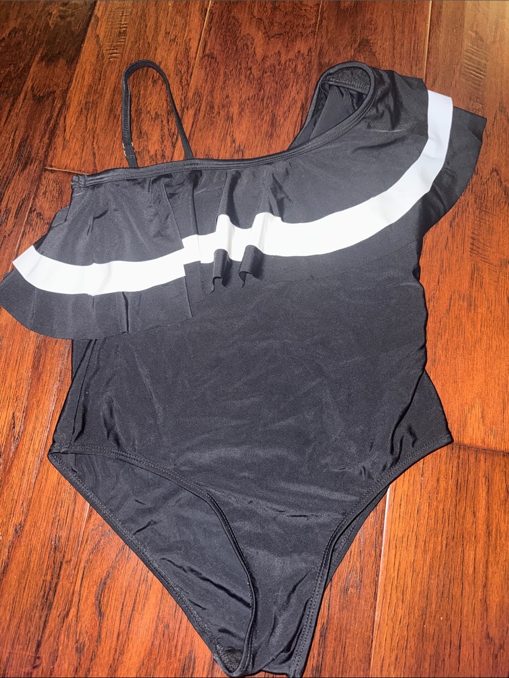 SHEIN Black One-Shoulder Ruffle One-Piece Swimsuit with White Stripe